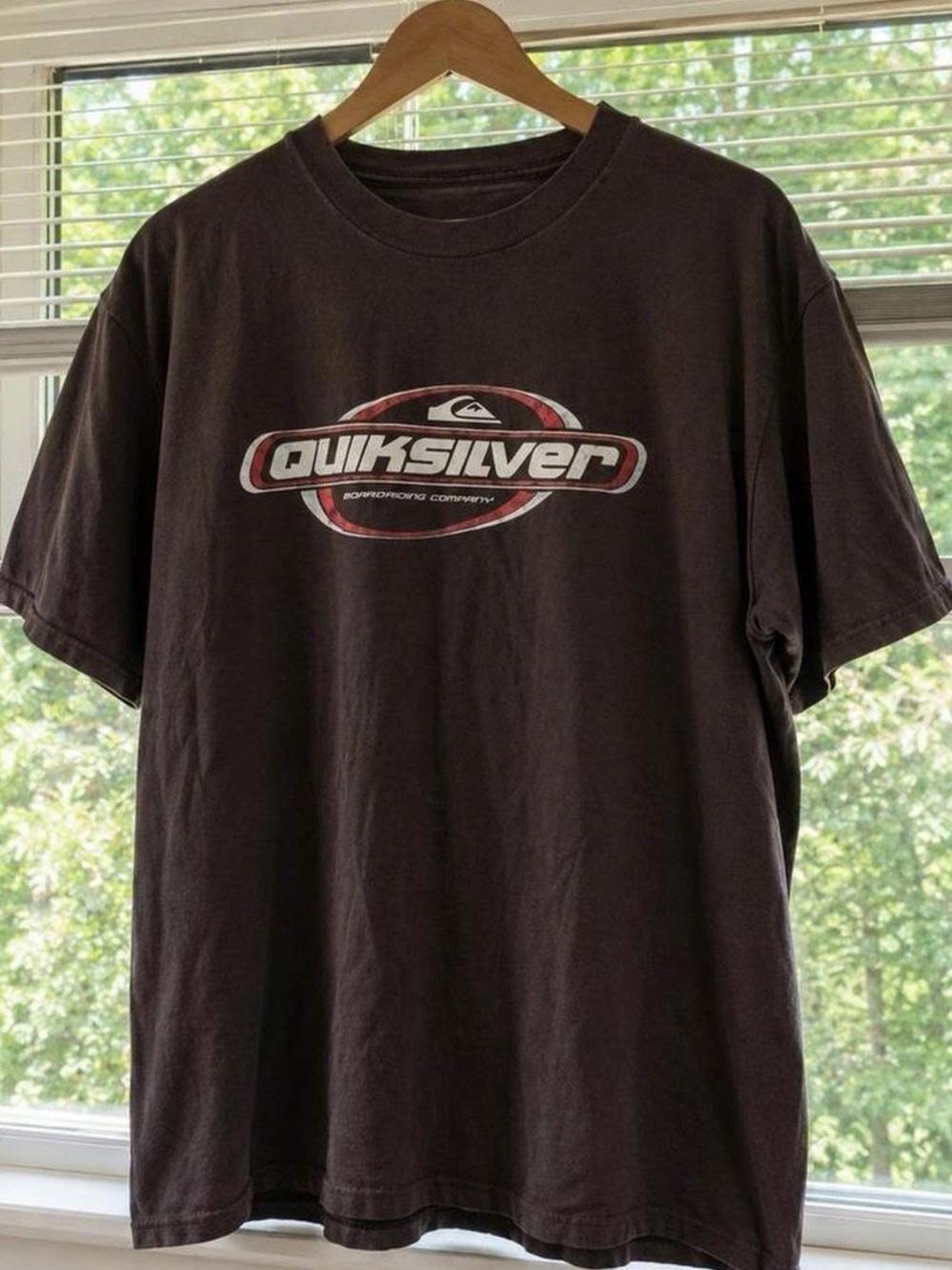 Quiksilver Brown Short-Sleeve Tee with Red-Accented Logo